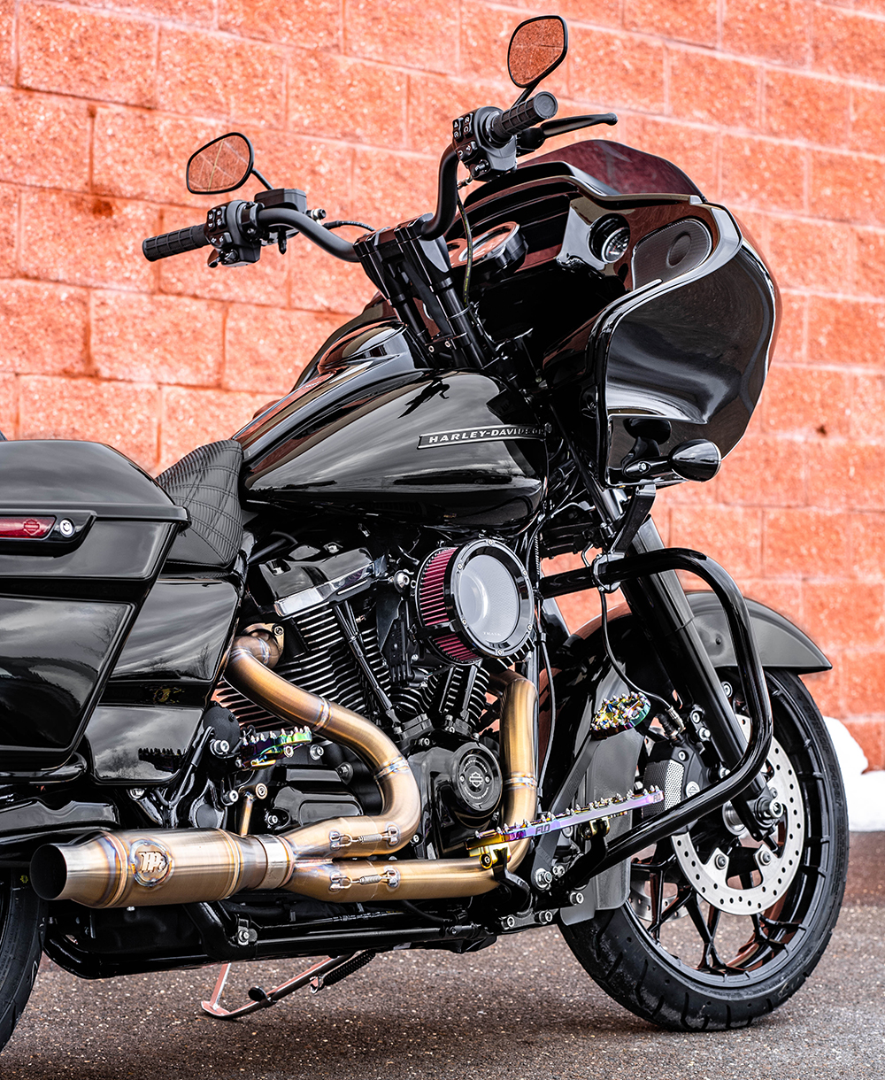 2020 Harley Road Glie with Horsepower Inc. Shorty Exhaust/Trask Assault Air Cleaner and Jet Fuel Foot Controls