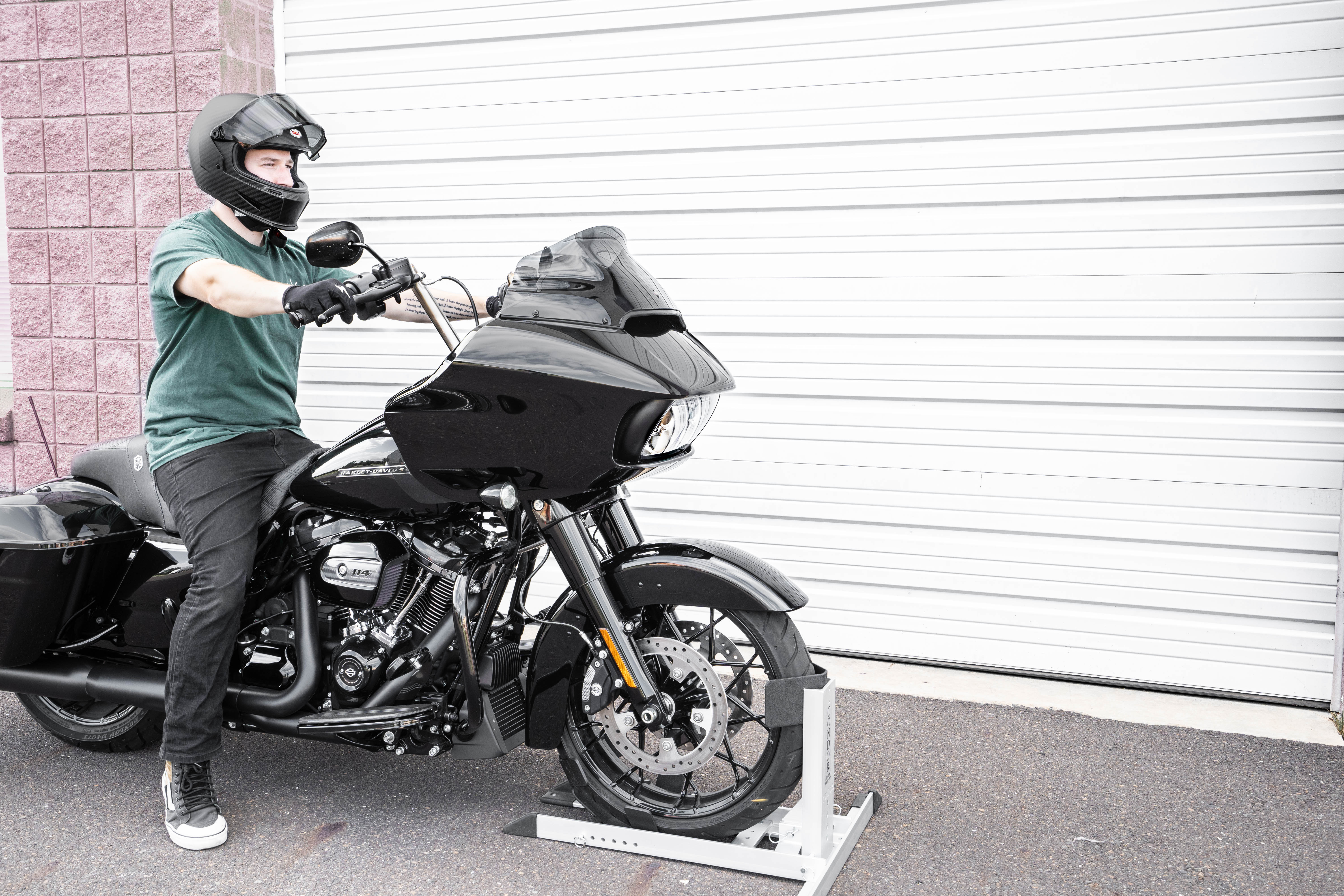 Klock Werks 9" Sport Flare Windshield for 2015-2020 Harley Road Glide - Dark Smoke