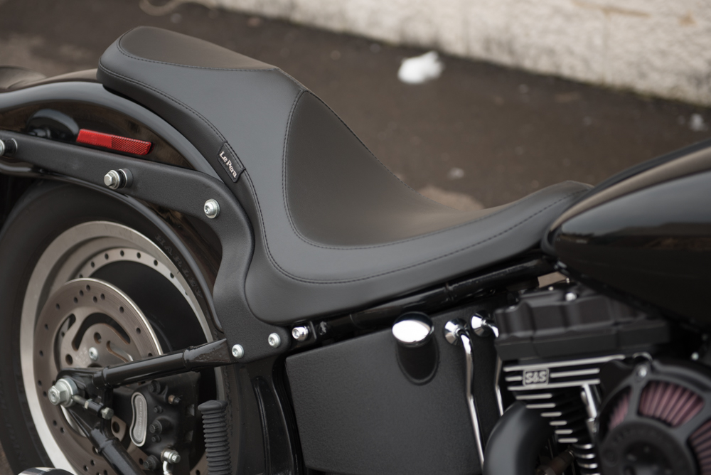 Le Pera Villain Seat on a Harley Softail - Get Lowered Cycles