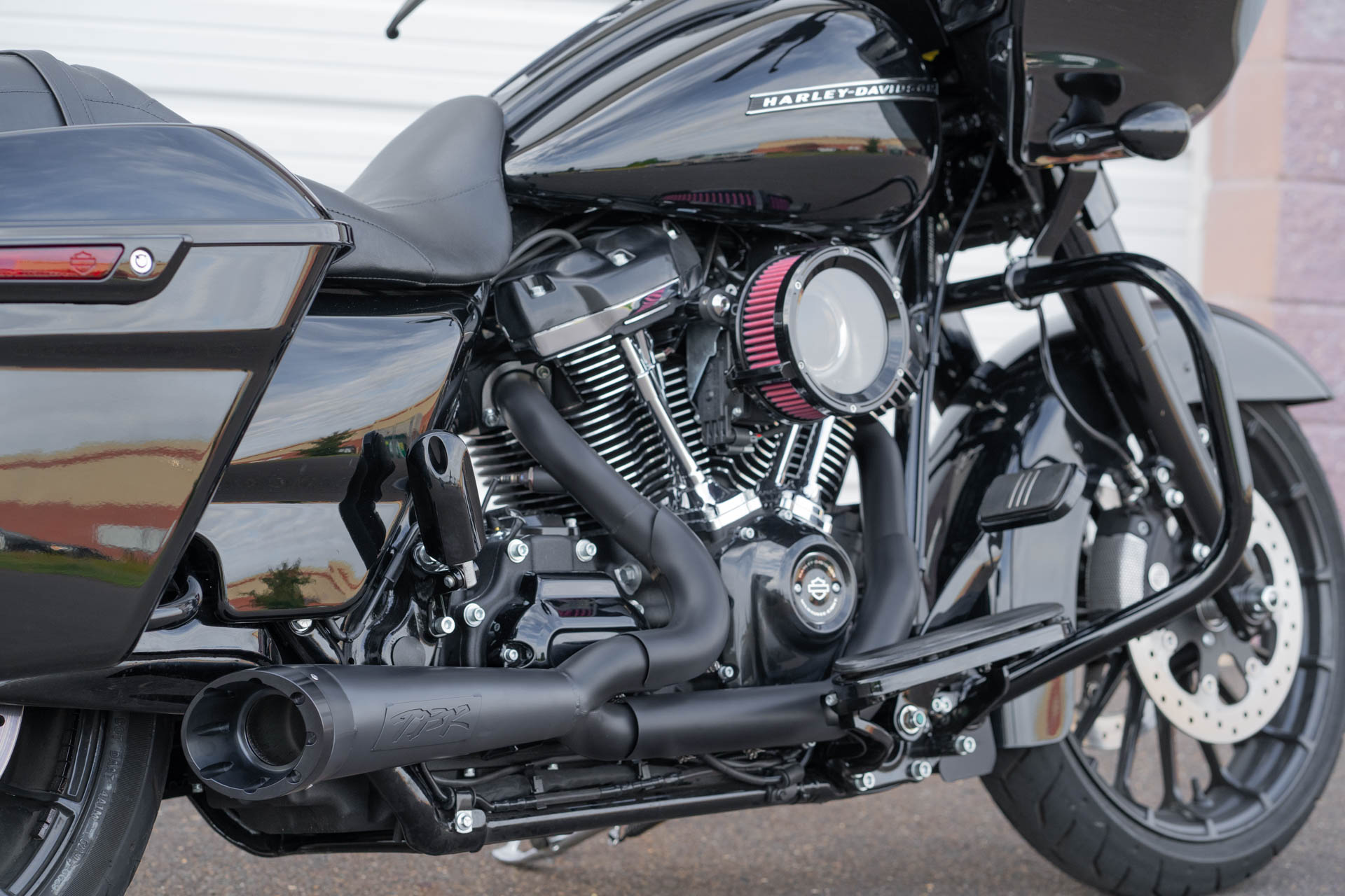Two Brothers Racing Turnout Shorty 2 1 Exhaust 2019 Road Glide