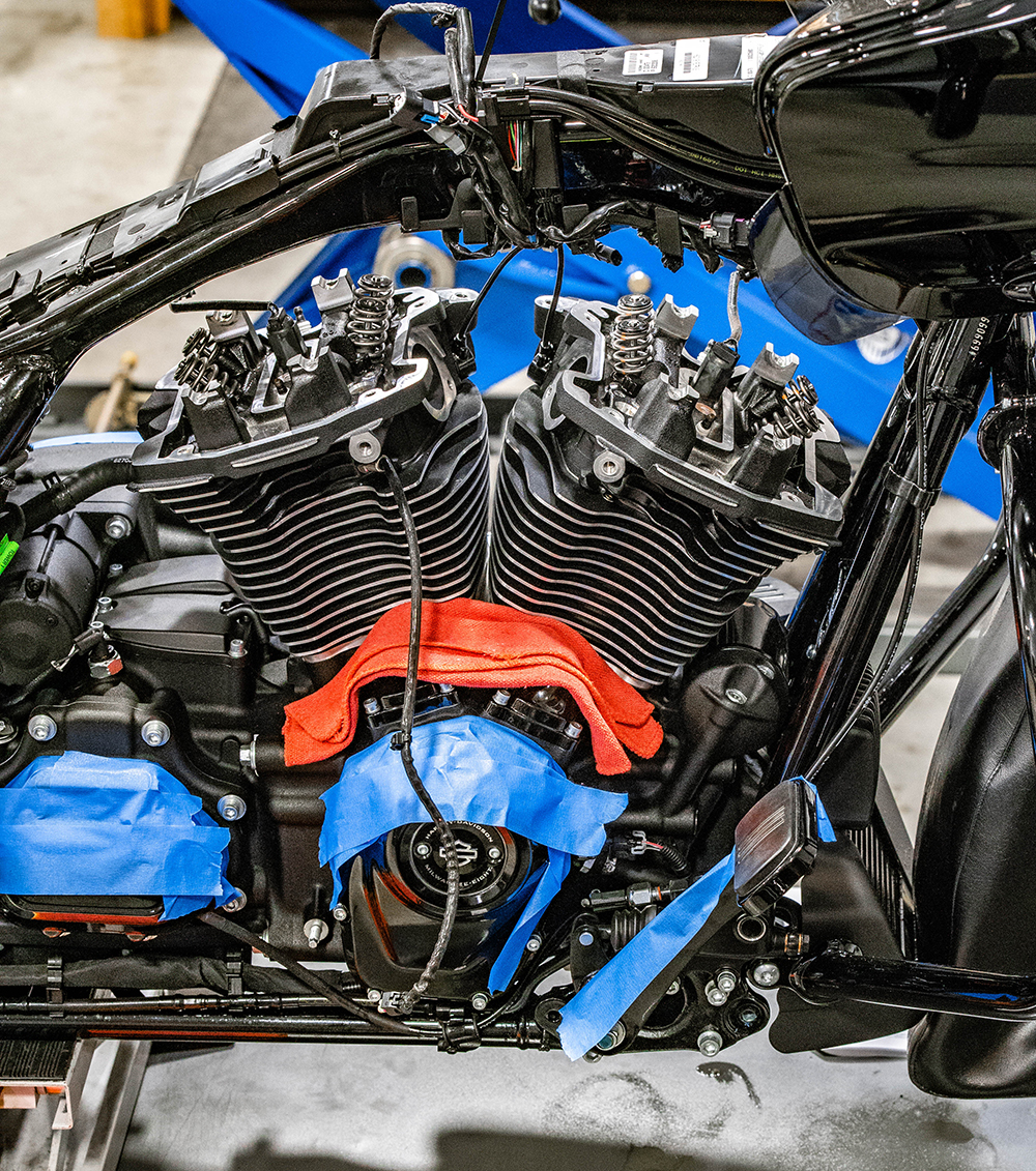 S&S 128" Big Bore Kit Install 2020 Harl;ey Road Glide - Get Lowered Cycles